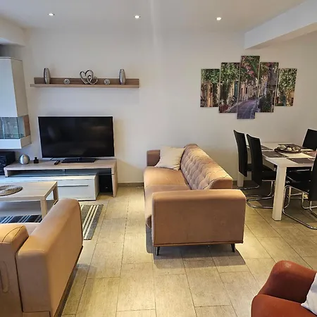 Ferienwohnung Koenigsberg * 巴特科尼希